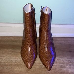 Dolce Vita Bel in Cognac Croco